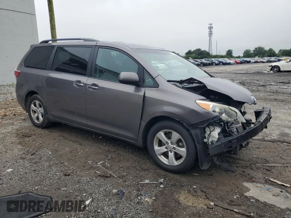 2015 Toyota Sienna XLE with VIN 5TDYK3DC7FS647939, listed as a Copart auction lot 60900055 with 249,551 mi miles and Clean title. Bid and sale history available at DreamBid. Image 4.