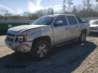 2009 Chevrolet Avalanche LT w/2LT with VIN 3GNFK22049G150416, listed as a Copart auction lot 87866225 with 186,505 mi miles and Salvage Title. Bid and sale history available at carsss.com. Image 1.