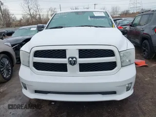 2015 Ram 1500 Express z VIN 1C6RR7KT5FS586308, wystawiony jako IAAI lot #41458063 z przebiegiem 160 492 mil mil oraz . Historia ofert i sprzedaży dostępna na DreamBid. Obrazek 12.