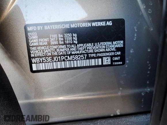 2023 BMW i7 xDrive60 z VIN WBY53EJ01PCM58257, wystawiony jako Copart lot #88787085 z przebiegiem Nie podano mil oraz Szkoda całkowita • Salvage title. Historia ofert i sprzedaży dostępna na DreamBid. Obrazek 13.