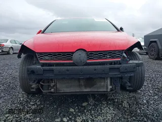 2017 Volkswagen GTI S z VIN 3VW5T7AU9HM030871, wystawiony jako IAAI lot #41825773 z przebiegiem 81 672 mil mil oraz . Historia ofert i sprzedaży dostępna na DreamBid. Obrazek 6.