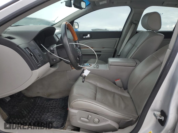 2011 Cadillac STS RWD z VIN 1G6DW6ED4B0120954, wystawiony jako Copart lot #42792695 z przebiegiem Nie podano mil oraz Szkoda całkowita • Salvage title. Historia ofert i sprzedaży dostępna na DreamBid. Obrazek 7.