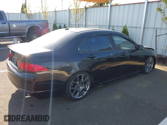 2008 Acura TSX with VIN JH4CL95918C001182, listed as a IAAI auction lot 42046780 with 217,319 mi miles and . Bid and sale history available at DreamBid. Image 4.
