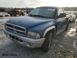2002 Dodge Dakota SLT with VIN 1B7GL42X82S632615, listed as a Copart auction lot 42541385 with 235,098 mi miles and Salvage Title. Bid and sale history available at carsss.com. Image 1.