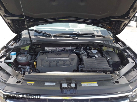 2024 Volkswagen Tiguan with VIN 3VVTB7AX9RM218526, listed as a IAAI auction lot 42564195 with Not provided miles and . Bid and sale history available at DreamBid. Image 10.