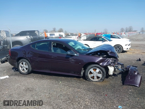 2007 Pontiac Grand Prix z VIN 2G2WP552371177822, wystawiony jako IAAI lot #41802854 z przebiegiem 105 913 mil mil oraz . Historia ofert i sprzedaży dostępna na DreamBid. Obrazek 13.