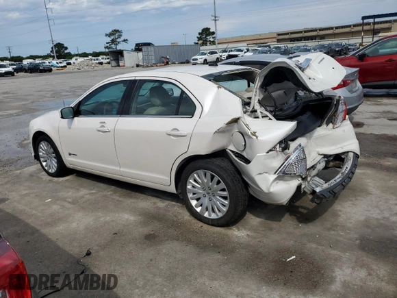 2010 Ford Fusion Hybrid z VIN 3FADP0L34AR186085, wystawiony jako Copart lot #55291735 z przebiegiem 282 029 mil mil oraz Szkody całkowita. Historia ofert i sprzedaży dostępna na DreamBid. Obrazek 2.