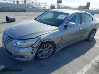 2009 Hyundai Genesis with VIN KMHGC46FX9U045182, listed as a IAAI auction lot 41936573 with 101,860 mi miles. Bid and sale history available at carsss.com. Image 2.