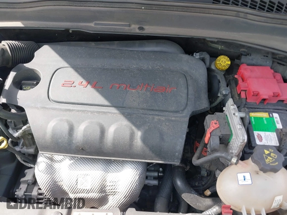 2018 Jeep Renegade Latitude with VIN ZACCJABBXJPJ06575, listed as a IAAI auction lot 41493825 with 155,994 mi miles and . Bid and sale history available at DreamBid. Image 10.