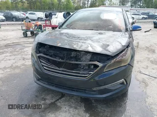 2015 Hyundai Sonata Limited with VIN 5NPE34AF4FH061094, listed as a IAAI auction lot 42044234 with Not Provided miles and . Bid and sale history available at carsss.com. Image 6.