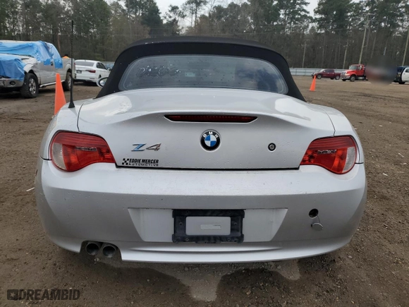 2006 BMW Z4 3.0i with VIN 4USBU33556LW67833, listed as a Copart auction lot 44933315 with 142,444 mi miles and Clean Title. Bid and sale history available at carsss.com. Image 6.
