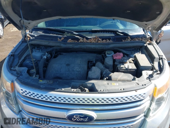 2011 Ford Explorer XLT with VIN 1FMHK8D85BGA11352, listed as a IAAI auction lot 41583934 with 238,362 mi miles and . Bid and sale history available at carsss.com. Image 10.