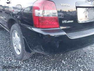 2007 Toyota Highlander w/3rd Row with VIN JTEEP21A970208646, listed as a IAAI auction lot 41356731 with 225,189 mi miles. Bid and sale history available at carsss.com. Image 6.
