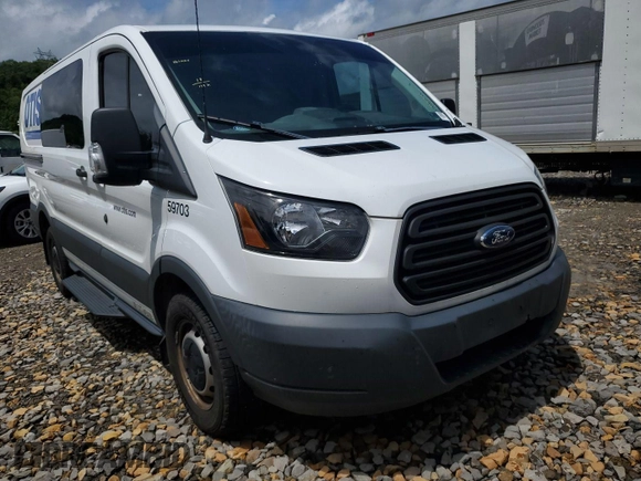 2018 Ford Transit z VIN 1FTYR1YG2JKA87504, wystawiony jako IAAI lot #42679100 z przebiegiem 139 835 mil mil oraz . Historia ofert i sprzedaży dostępna na DreamBid. Obrazek 15.