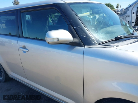 2008 Scion xB z VIN JTLKE50E981039702, wystawiony jako IAAI lot #42227040 z przebiegiem 261 144 mil mil oraz . Historia ofert i sprzedaży dostępna na DreamBid. Obrazek 12.