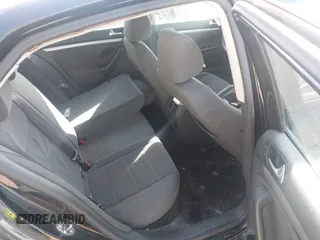 2008 Volkswagen Jetta S z VIN 3VWJM71K88M021296, wystawiony jako IAAI lot #42083787 z przebiegiem 170 777 mil mil oraz . Historia ofert i sprzedaży dostępna na DreamBid. Obrazek 8.