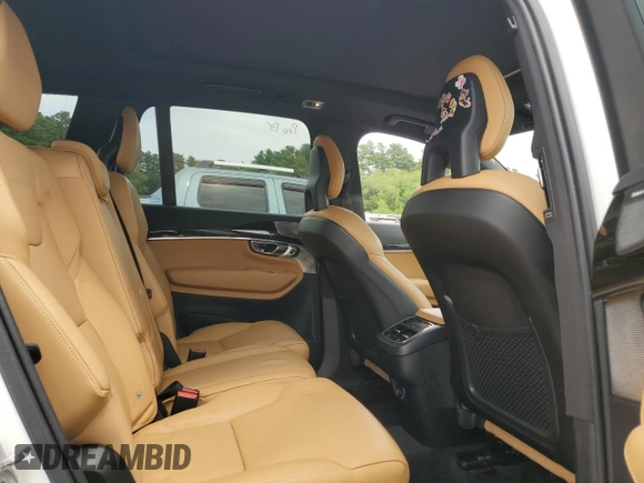 2018 Volvo XC90 Momentum with VIN YV4A22PKXJ1325846, listed as a Copart auction lot 62145045 with 111,119 mi miles and Salvage title. Bid and sale history available at DreamBid. Image 11.
