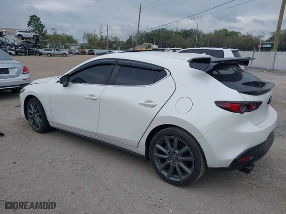 2021 Mazda Mazda3 Hatchback Preferred with VIN JM1BPALL2M1316306, listed as a IAAI auction lot 41733923 with 60,473 mi miles. Bid and sale history available at carsss.com. Image 3.