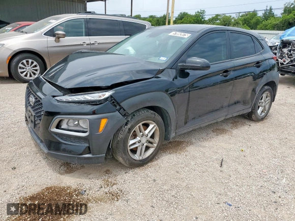 2021 Hyundai Kona SE z VIN KM8K12AA4MU634494, wystawiony jako Copart lot #57092075 z przebiegiem 71 608 mil mil oraz Czysty tytuł • Clean title. Historia ofert i sprzedaży dostępna na DreamBid. Obrazek 1.