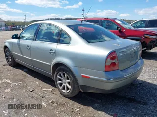 2004 Volkswagen Passat GLS z VIN WVWPD63B04E229578, wystawiony jako IAAI lot #41994869 z przebiegiem 136 746 mil mil oraz . Historia ofert i sprzedaży dostępna na DreamBid. Obrazek 3.