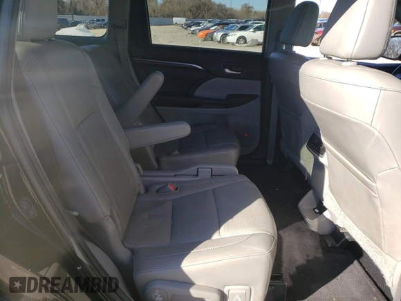 2015 Toyota Highlander Hybrid Limited with VIN 5TDDCRFH3FS009226, listed as a Copart auction lot 43311863 with 144,887 mi miles. Bid and sale history available at carsss.com. Image 11.