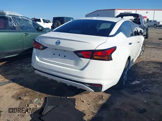 2020 Nissan Altima S with VIN 1N4BL4BVXLN317183, listed as a IAAI auction lot 41127455 with 125,335 mi miles and . Bid and sale history available at DreamBid. Image 4.