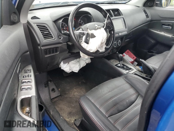 2018 Mitsubishi Outlander SE with VIN JA4AP3AW8JZ034764, listed as a Copart auction lot 60933175 with 140,777 mi miles and Salvage title. Bid and sale history available at DreamBid. Image 8.