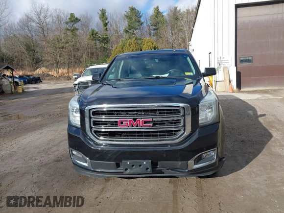 2015 GMC Yukon XL SLT with VIN 1GKS2HKC9FR159164, listed as a IAAI auction lot 41235420 with 136,730 mi miles. Bid and sale history available at carsss.com. Image 12.