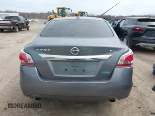 2014 Nissan Altima 2.5 with VIN 1N4AL3AP7EC127025, listed as a IAAI auction lot 41993195 with 110,290 mi miles. Bid and sale history available at carsss.com. Image 17.