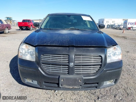 2007 Dodge Magnum R/T with VIN 2D4GV57247H737215, listed as a IAAI auction lot 41388776 with 116,326 mi miles. Bid and sale history available at carsss.com. Image 6.