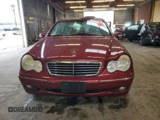 2003 Mercedes-Benz C 320 with VIN WDBRF64JX3E011458, listed as a Copart auction lot 45239835 with 203,013 mi miles and Salvage title. Bid and sale history available at DreamBid. Image 5.