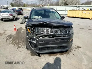 2019 Jeep Compass Latitude with VIN 3C4NJCBB6KT699854, listed as a Copart auction lot 48967185 with 17,666 mi miles and Salvage title. Bid and sale history available at DreamBid. Image 14.