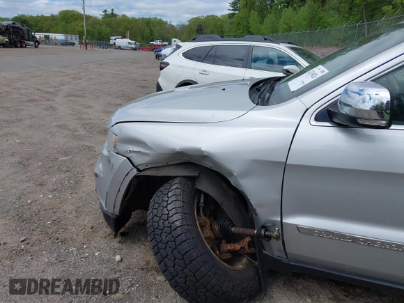 2011 Jeep Grand Cherokee Limited with VIN 1J4RR5GG6BC723134, listed as a IAAI auction lot 42310026 with 117,344 mi miles and . Bid and sale history available at DreamBid. Image 6.