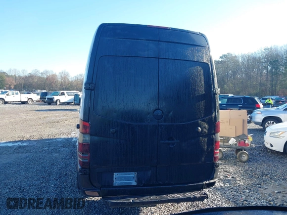 2007 Freightliner Sprinter with VIN WDYPE845875167020, listed as a IAAI auction lot 41767586 with 90,600 mi miles and . Bid and sale history available at DreamBid. Image 16.