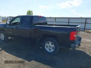 2012 Chevrolet Silverado 1500 LT with VIN 1GCRKSE77CZ288537, listed as a IAAI auction lot 42164788 with 229,031 mi miles. Bid and sale history available at carsss.com. Image 3.