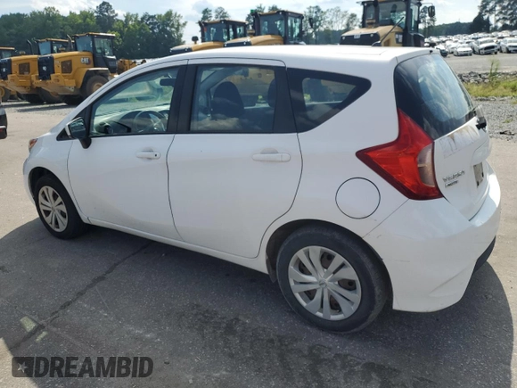 2018 Nissan Note SV z VIN 3N1CE2CP2JL370439, wystawiony jako Copart lot #63613725 z przebiegiem 132 095 mil mil oraz Czysty tytuł • Clean title. Historia ofert i sprzedaży dostępna na DreamBid. Obrazek 2.