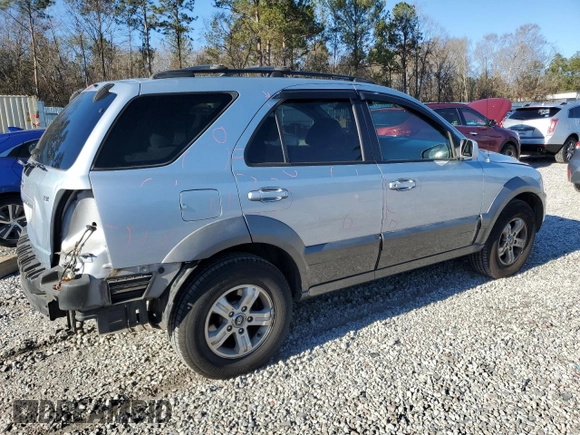 2005 Kia Sorento LX with VIN KNDJD733355371302, listed as a Copart auction lot 86979004 with 140,905 mi miles and Salvage Title. Bid and sale history available at carsss.com. Image 3.