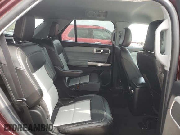 2022 Ford Explorer XLT with VIN 1FMSK7DH6NGA63920, listed as a Copart auction lot 51870815 with 30,619 mi miles and Salvage Title. Bid and sale history available at carsss.com. Image 11.