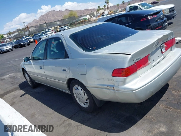 2001 Toyota Camry CE with VIN 4T1BG22K91U042316, listed as a IAAI auction lot 42060446 with 179,630 mi miles. Bid and sale history available at carsss.com. Image 3.
