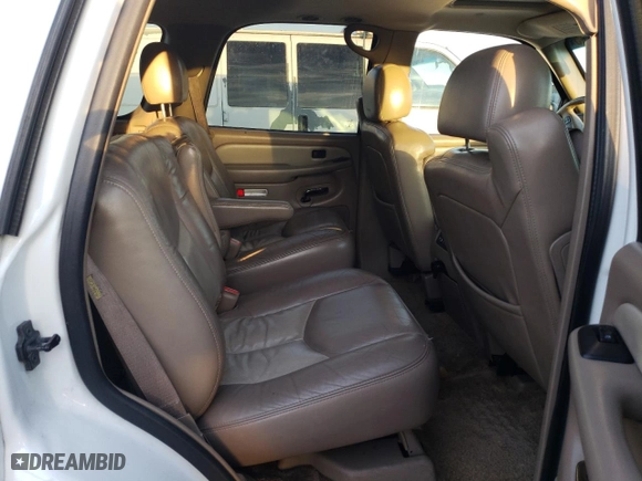 2003 GMC Yukon Denali with VIN 1GKEK63U23J340495, listed as a Copart auction lot 46332495 with 217,873 mi miles and Salvage Title. Bid and sale history available at carsss.com. Image 11.