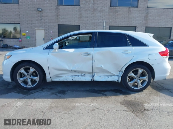 2011 Toyota Venza z VIN 4T3BK3BB3BU062316, wystawiony jako IAAI lot #41643302 z przebiegiem 153 786 mil mil oraz . Historia ofert i sprzedaży dostępna na DreamBid. Obrazek 14.