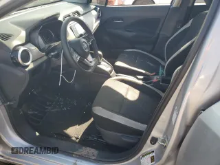 2021 Nissan Versa SV z VIN 3N1CN8EV1ML868652, wystawiony jako Copart lot #52175975 z przebiegiem 85 708 mil mil oraz Szkoda całkowita • Salvage title. Historia ofert i sprzedaży dostępna na DreamBid. Obrazek 7.