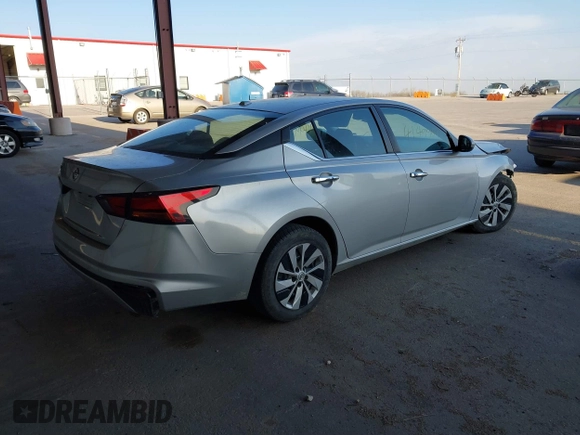 2020 Nissan Altima 2.5 S with VIN 1N4BL4BV1LC153723, listed as a IAAI auction lot 41499693 with 110,173 mi miles. Bid and sale history available at carsss.com. Image 4.