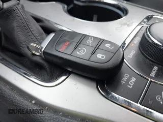 2019 Jeep Grand Cherokee Overland with VIN 1C4RJFCG6KC726690, listed as a IAAI auction lot 41421299 with 116,190 mi miles. Bid and sale history available at carsss.com. Image 11.