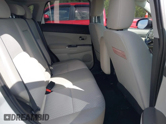 2018 Mitsubishi Outlander ES with VIN JA4AP3AU6JZ002345, listed as a IAAI auction lot 41973962 with 40,014 mi miles and . Bid and sale history available at DreamBid. Image 8.
