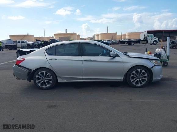 2015 Honda Accord Sedan Sport with VIN 1HGCR2F53FA060487, listed as a IAAI auction lot 41350122 with 153,940 mi miles. Bid and sale history available at carsss.com. Image 14.