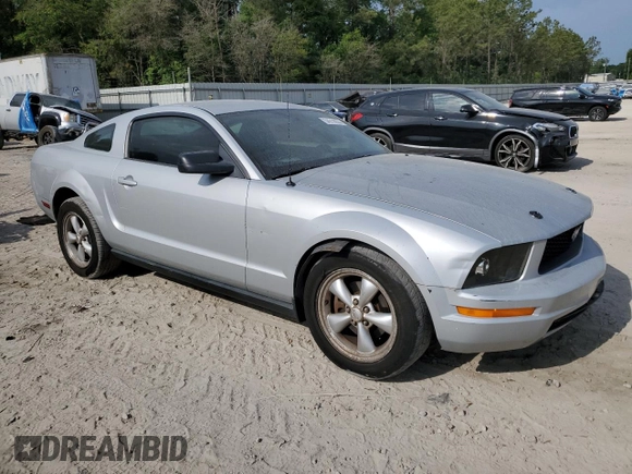 2007 Ford Mustang Deluxe with VIN 1ZVFT80N775254939, listed as a Copart auction lot 54319055 with Not Provided miles and Salvage Title. Bid and sale history available at carsss.com. Image 4.