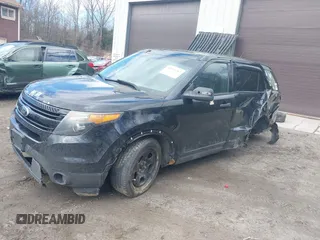 2013 Ford Police Interceptor Utility z VIN 1FM5K8AR1DGA51575, wystawiony jako IAAI lot #41929783 z przebiegiem Nie podano mil oraz . Historia ofert i sprzedaży dostępna na DreamBid. Obrazek 16.