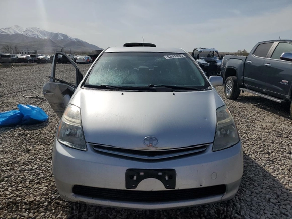 2006 Toyota Prius with VIN JTDKB20U667077389, listed as a Copart auction lot 52586885 with 257,289 mi miles and Salvage Title. Bid and sale history available at DreamBid. Image 5.