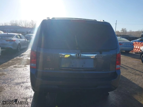 2014 Honda Pilot EX-L with VIN 5FNYF4H51EB023398, listed as a IAAI auction lot 38033232 with 133,660 mi miles. Bid and sale history available at carsss.com. Image 17.